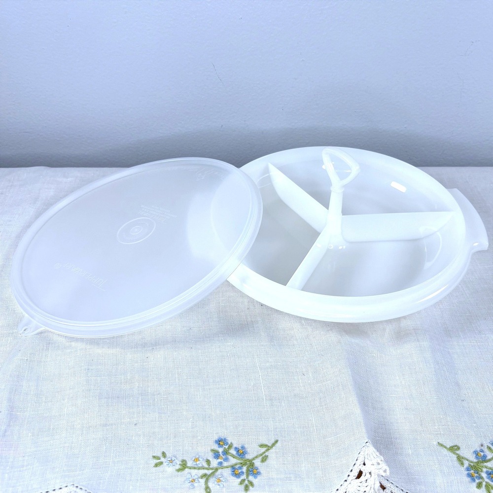Tupperware Vintage Divided Serving Tray White Round 3 Section Lid Handle